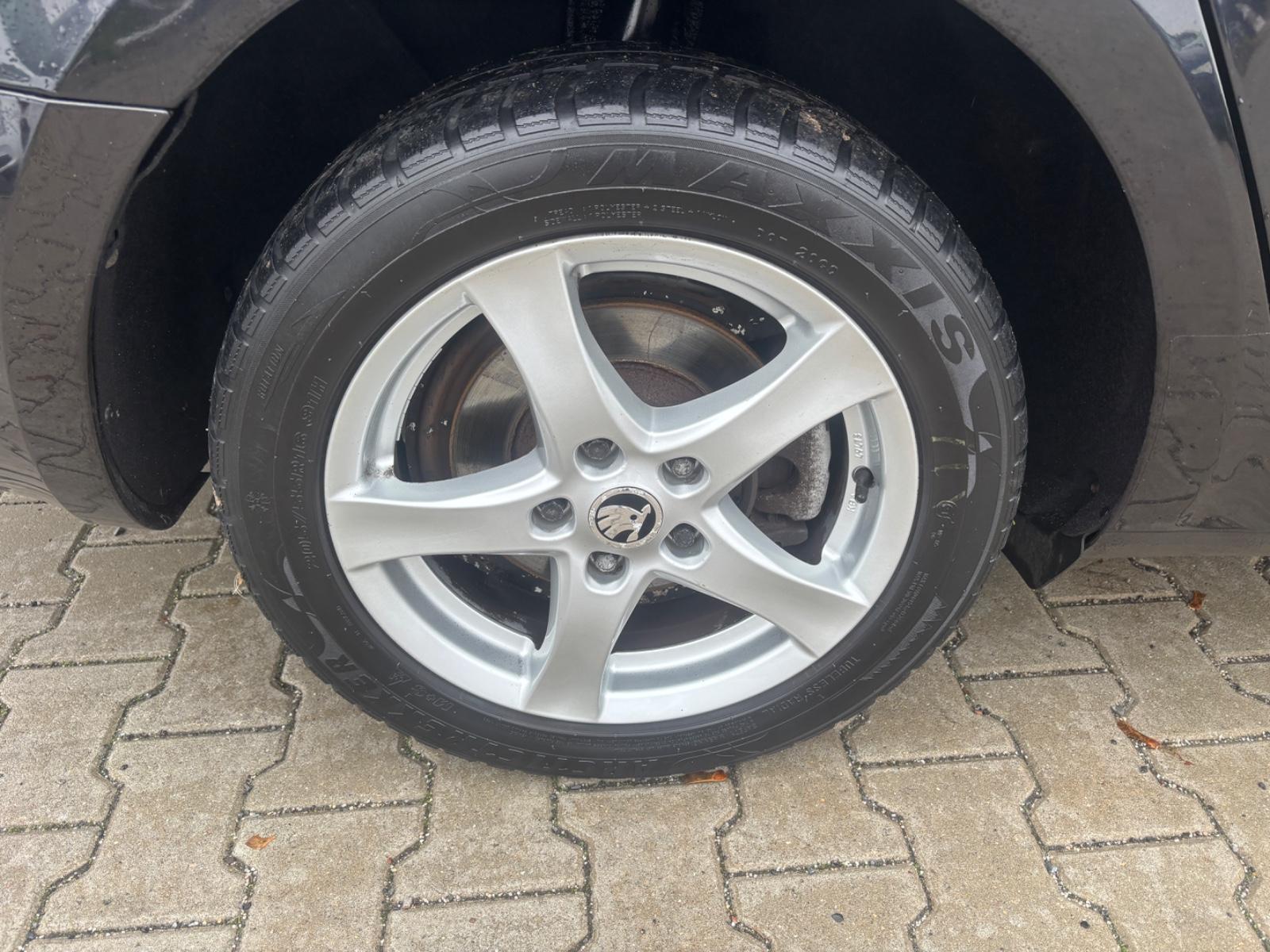 Skoda Superb 2015 — photo 19