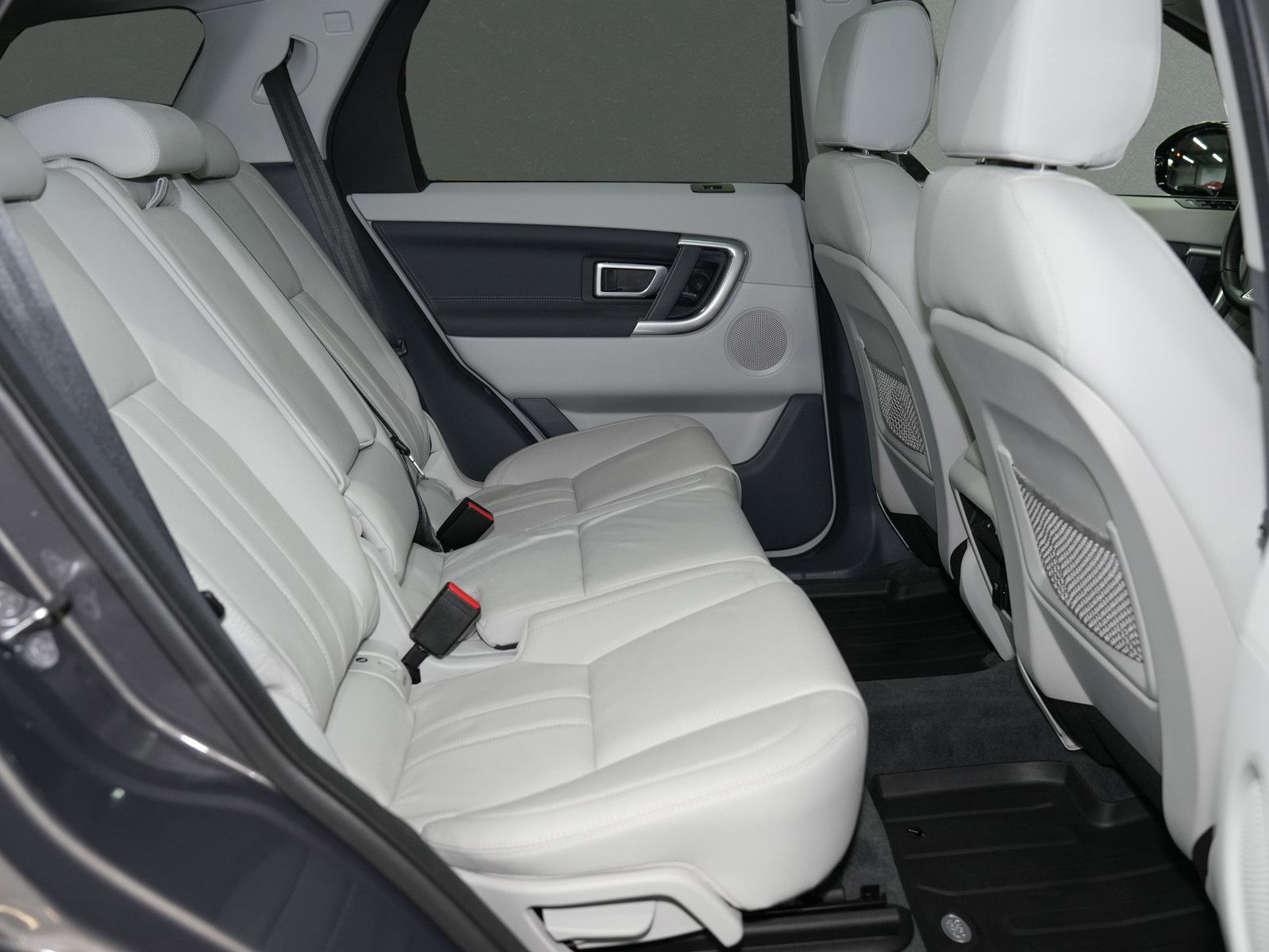 Fahrzeugabbildung Land Rover Discovery Sport HSE AWD - 1.Hand|Mwst.|39 tkm!