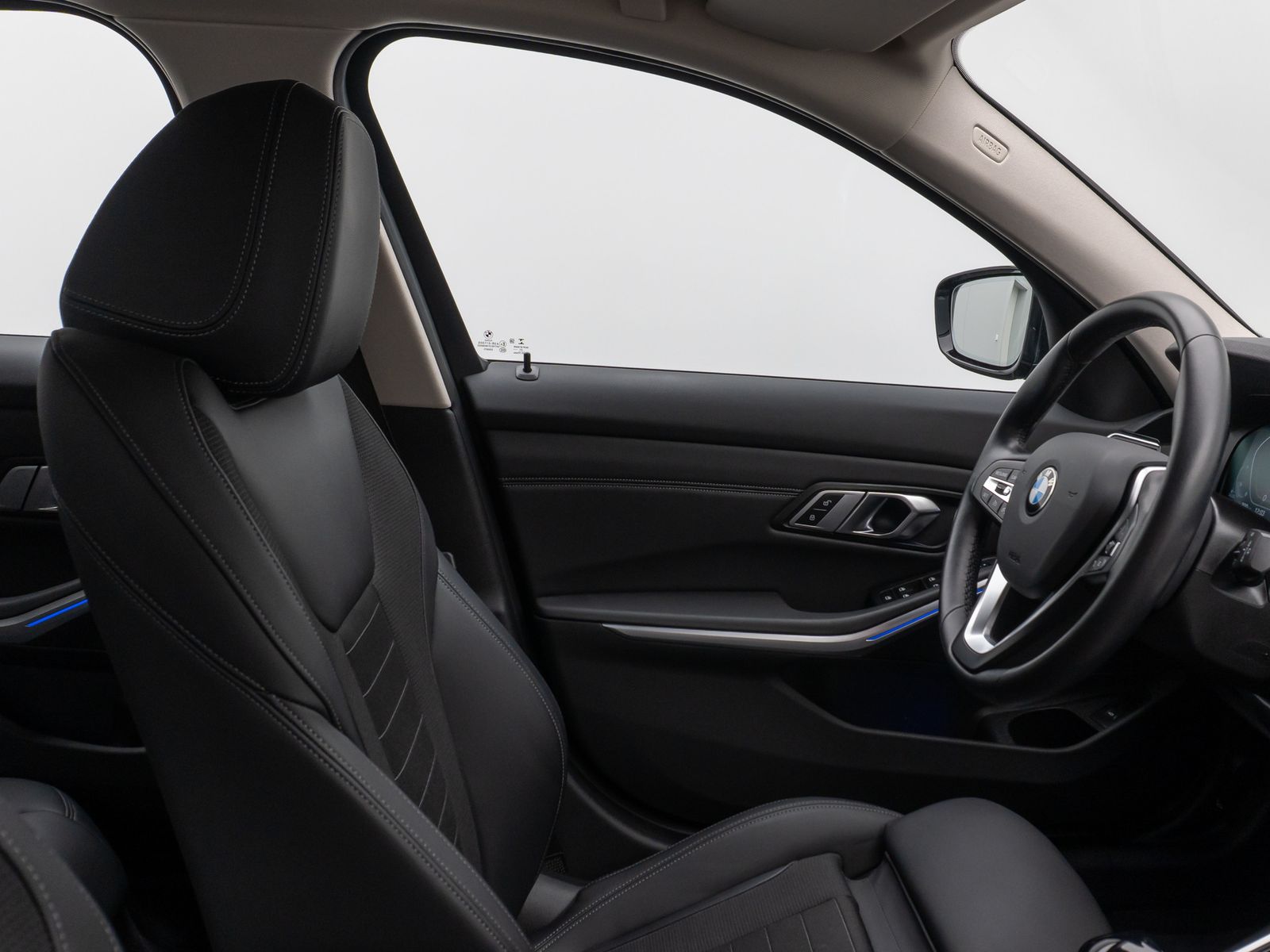 Fahrzeugabbildung BMW 320d SportLine DAB PDC Geschwindigkeitsreg Alarm
