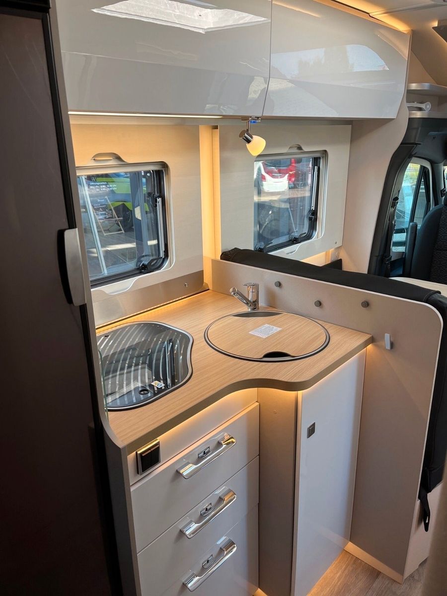 Fahrzeugabbildung HYMER / ERIBA / HYMERCAR Hymer Tramp S 585 - 170PS / Automatik