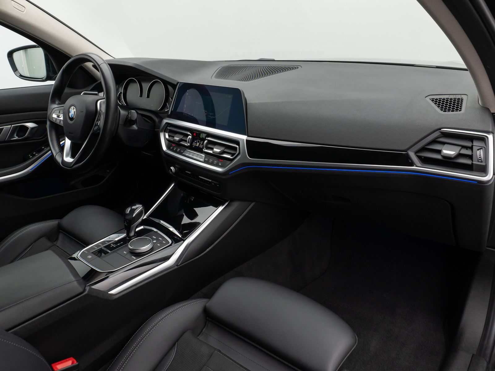 Fahrzeugabbildung BMW 320d Sport Line LED PDC Geschwindigk Indivibual