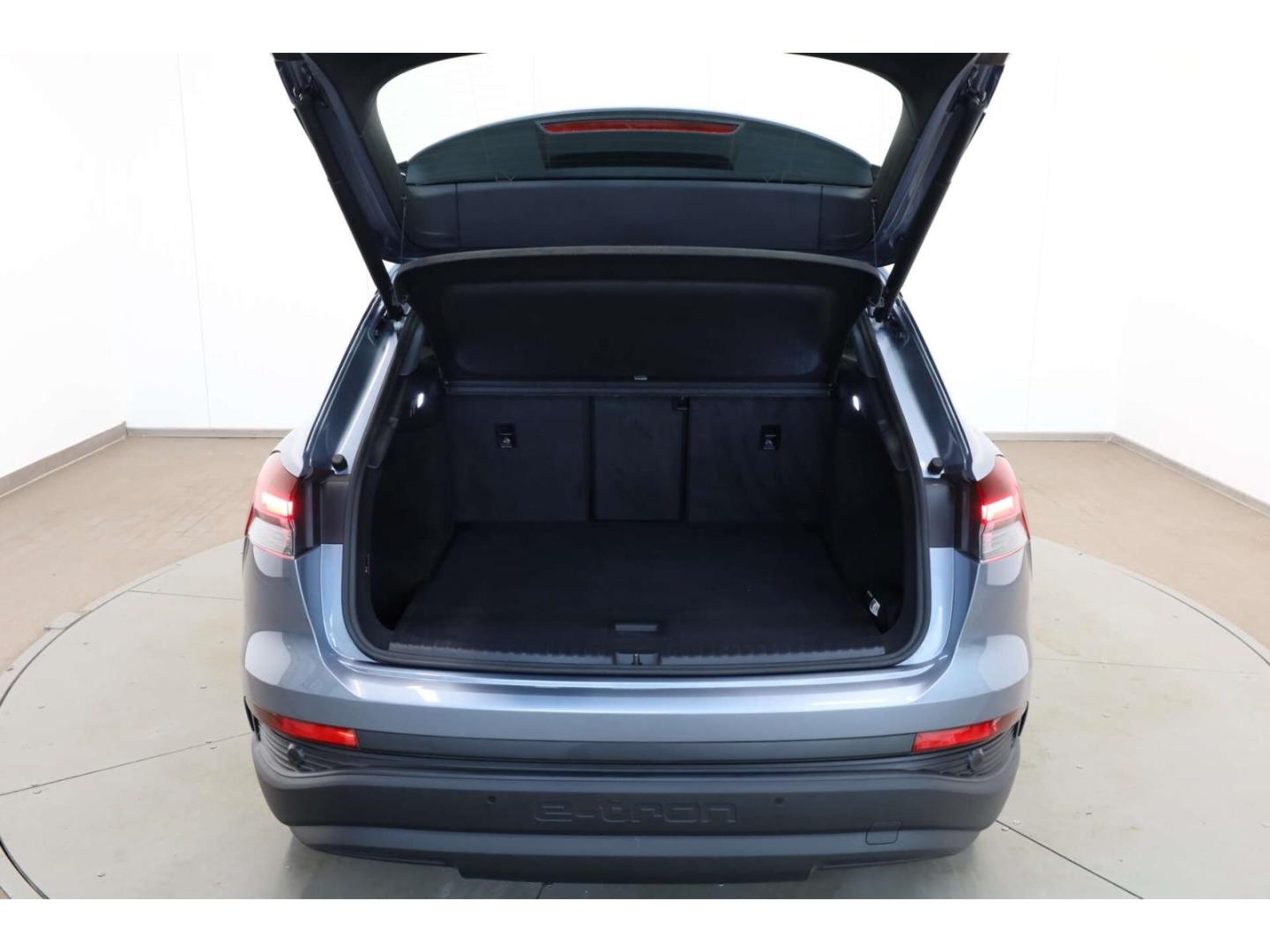 Audi Q4 45 quattro AHK/W-Pumpe/RFK/P-Dach/ACC, миниатюра 12