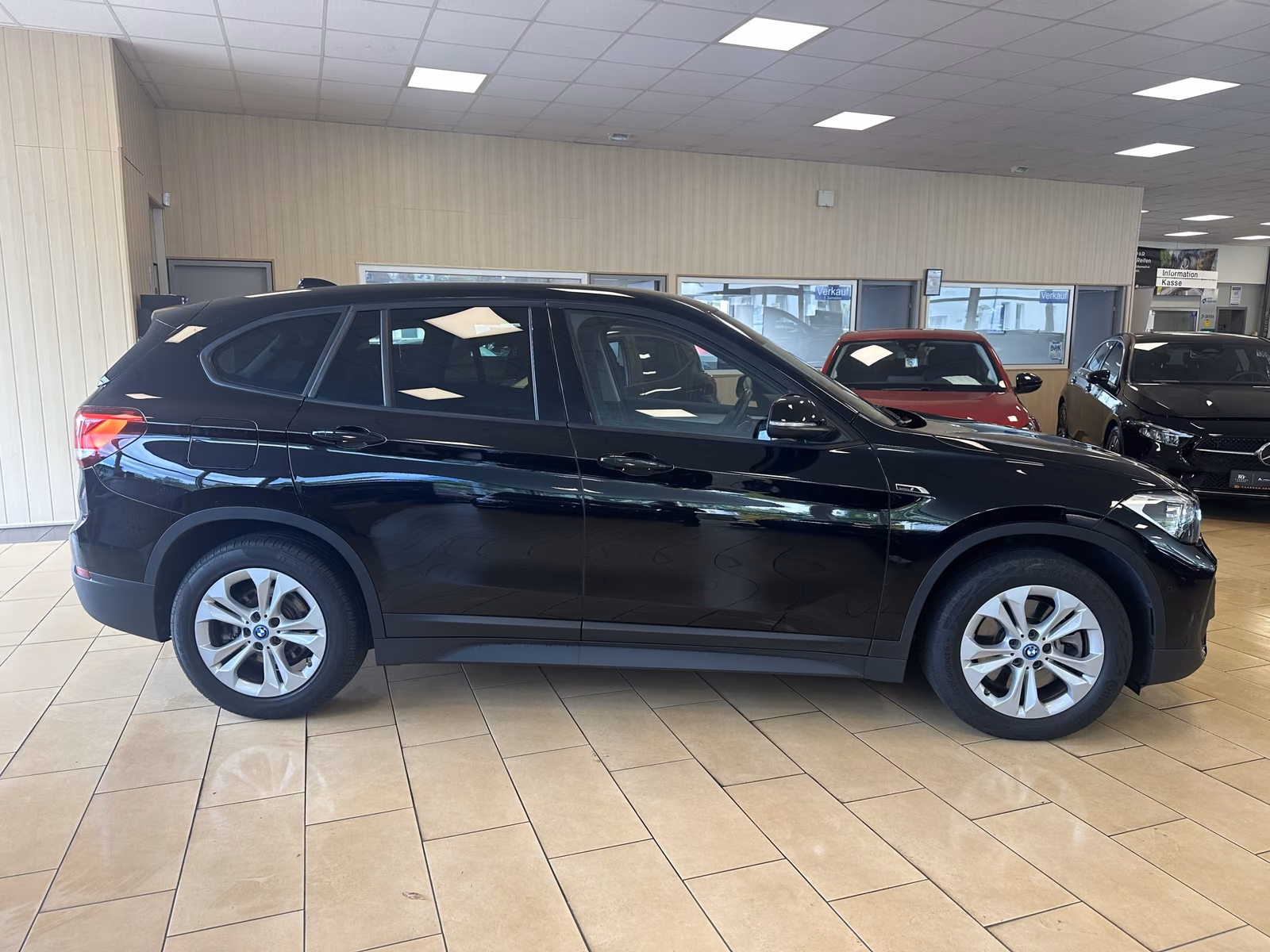 BMW X1 xDrive 25e*Advantage*1.Hand*CAM*SHZ*Tempo*LED, миниатюра 4