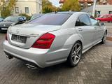 Mercedes-Benz S 63 AMG L 6.2 PANO KEYLESS GO 525PS MASSAGE - Mercedes S 63 AMG mit Schiebedach