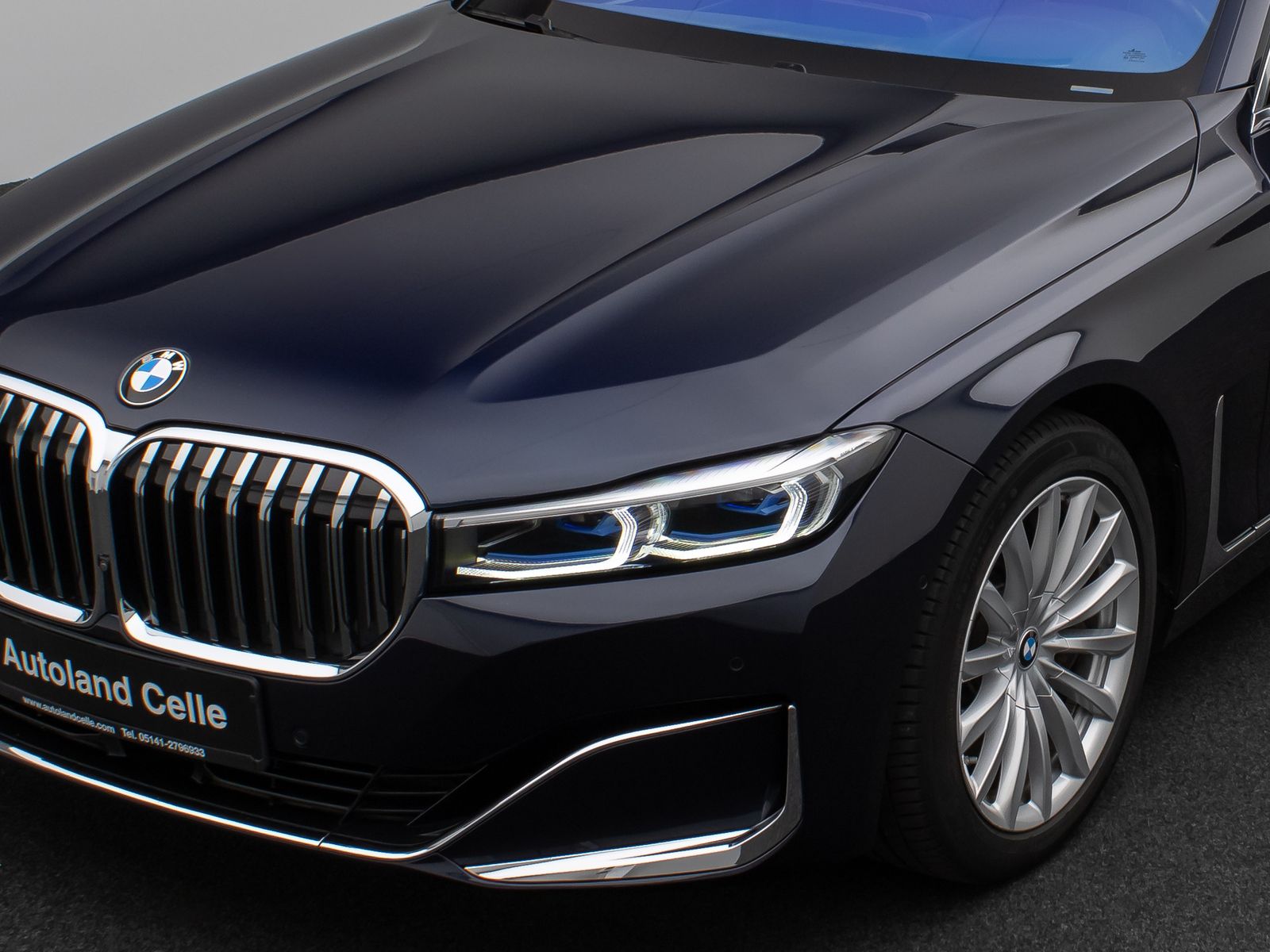Fahrzeugabbildung BMW 750Li xD 360°Panorama Laser HUD H/K Massage ACC