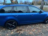 Skoda Octavia 2.0 TSI RS Combi RS - Skoda Octavia: Blau