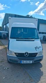 Mercedes-Benz Sprinter - Mercedes Sprinter mit Halbautomatikschaltung