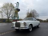 Mercedes-Benz 220 SEb/C W111 Coupe Bi-Color Schiebedach BRD - Mercedes-Benz 220 mit Benzin-Antrieb: Leder
