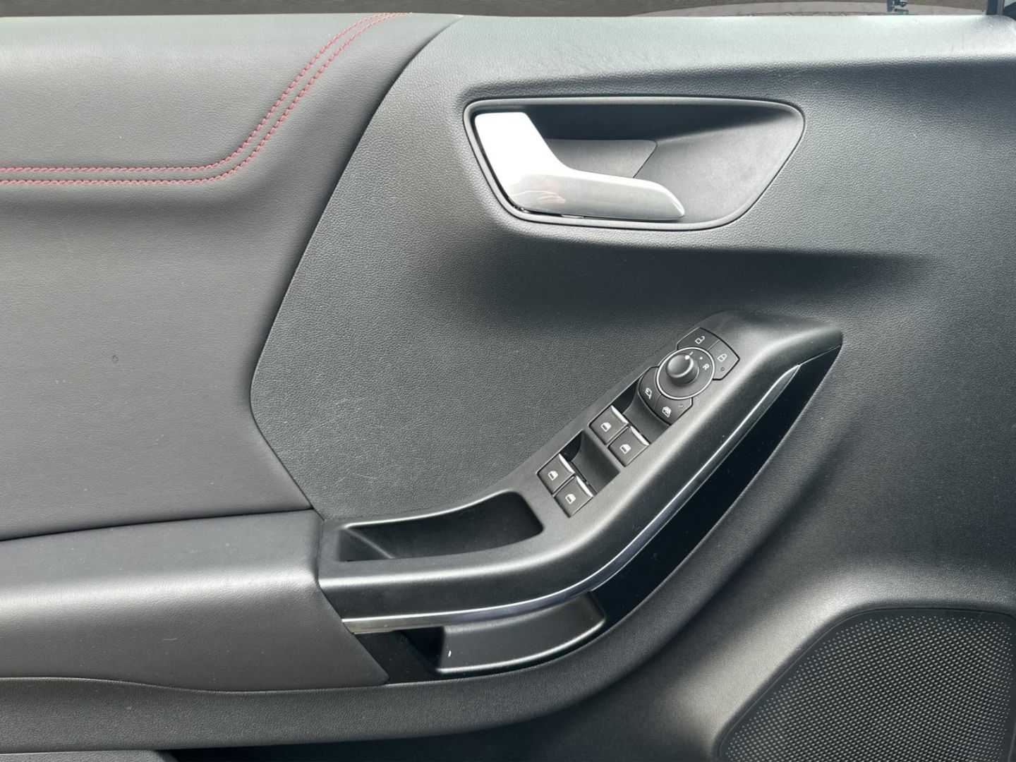 Fahrzeugabbildung Ford Puma ST-Line X Navi B&O LED DAB Digitales Cockpi