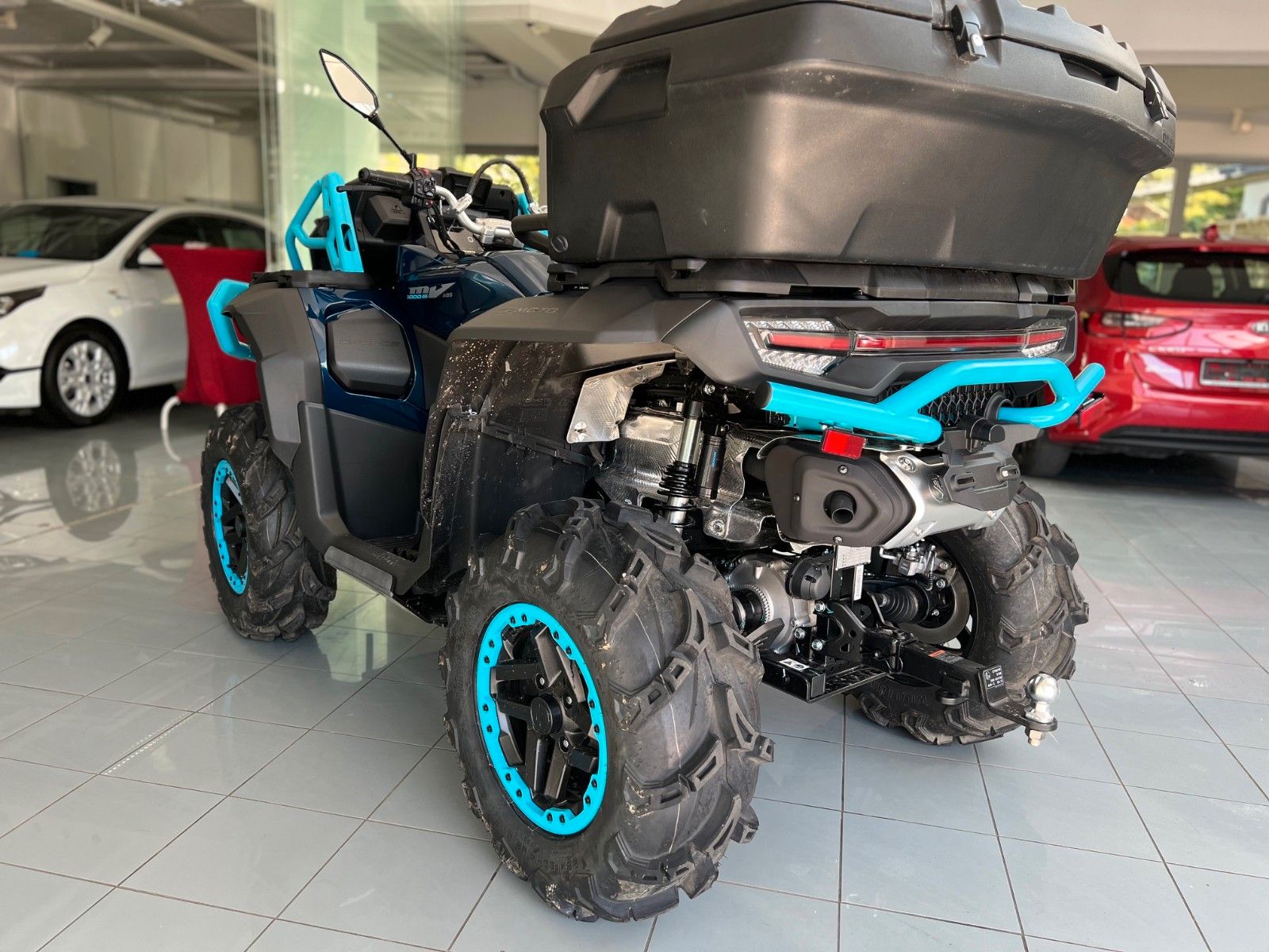 Fahrzeugabbildung CFMOTO CFORCE 1000 TOURING PRO MUD Version - T3b ABS