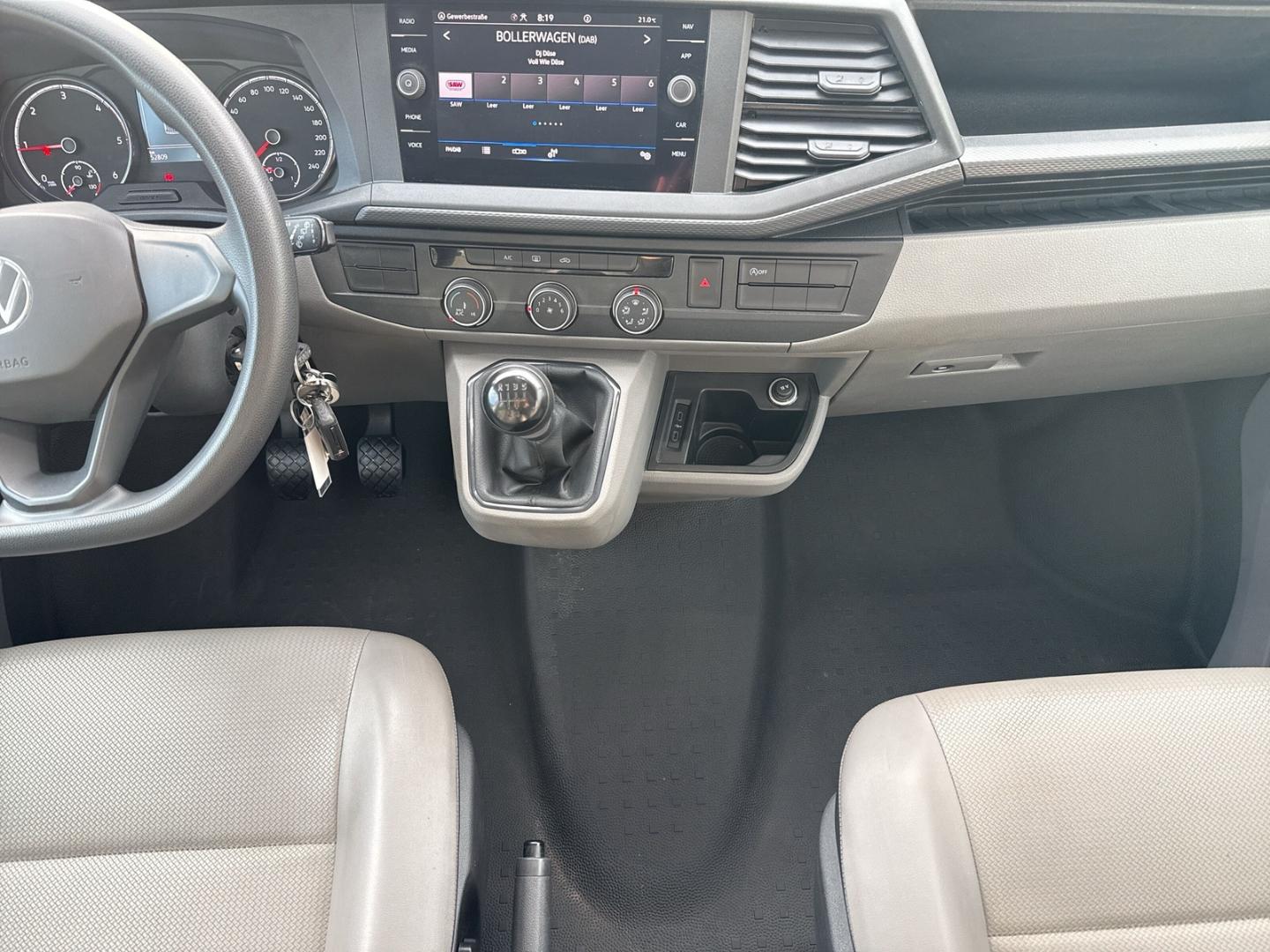 Volkswagen T6.1 Transporter Kombi 2.0 TDI 5-Gang Navi Klima