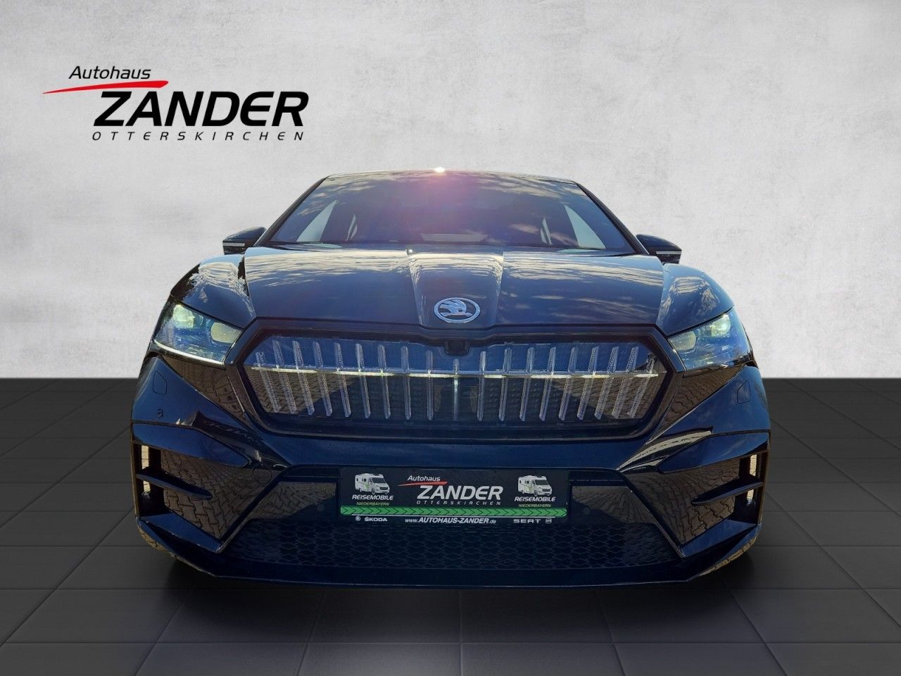 Fahrzeugabbildung SKODA Enyaq iV Coupé RS 4x4 Leder Head-Up Display AHK