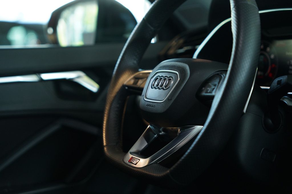 Audi Rsq3