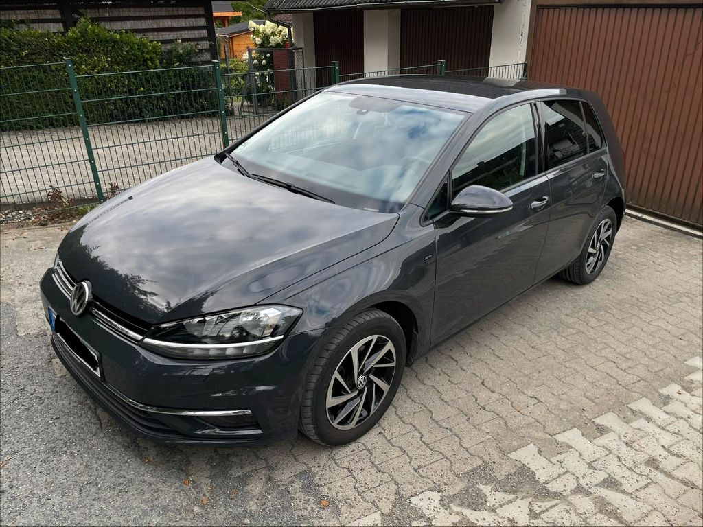Image of Volkswagen Golf