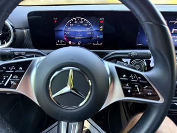 صورة مصغرة 17 لـ 2023 Mercedes-BENZ A 220