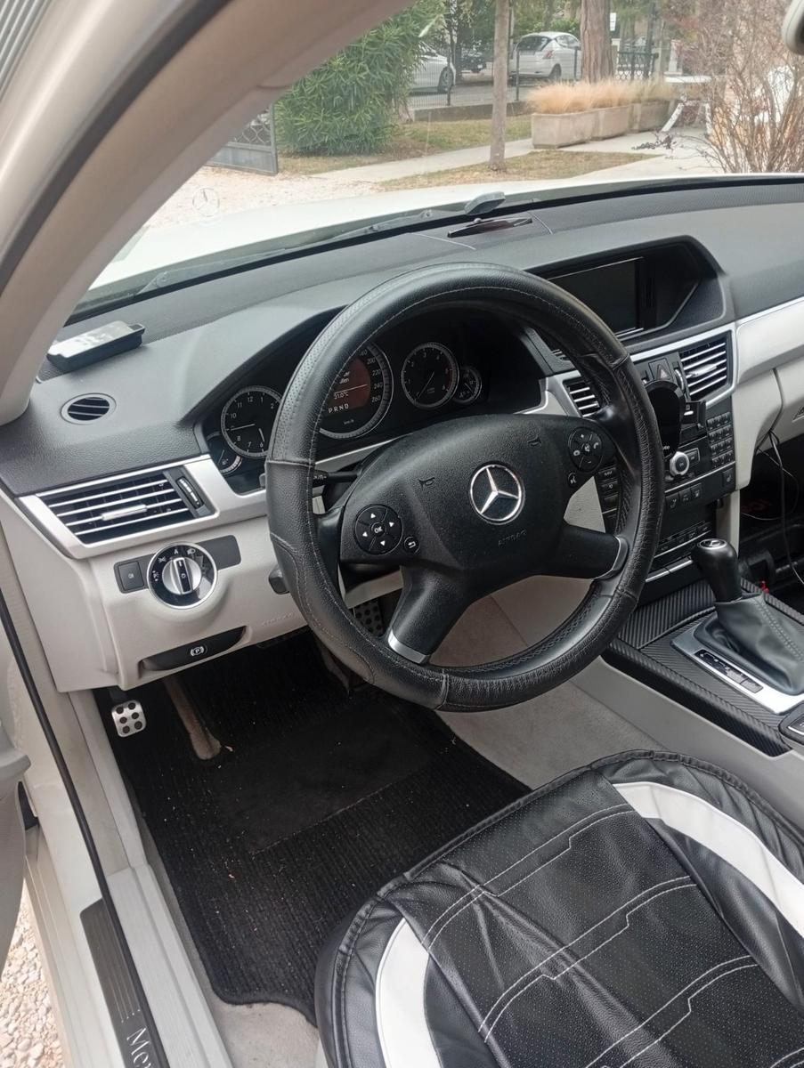 Mercedes-Benz E 220 CDI BlueEFFICIENCY Standard