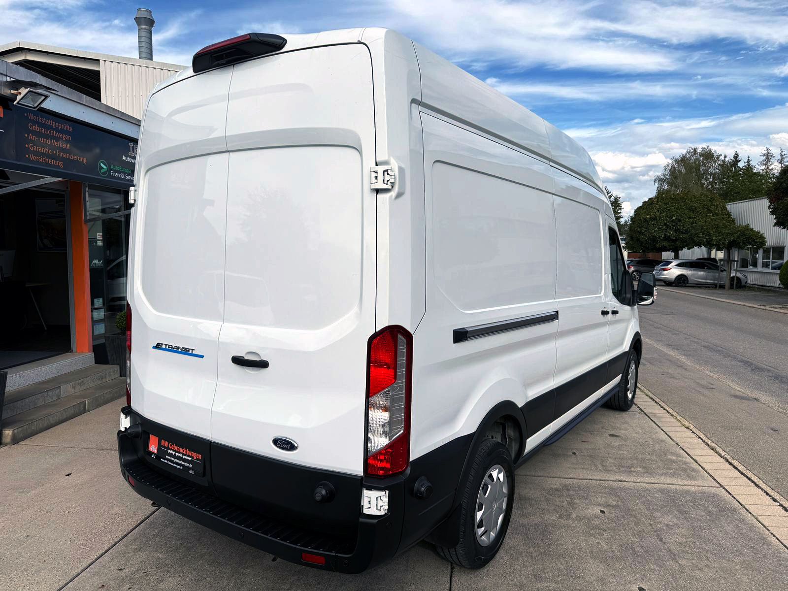 Fahrzeugabbildung Ford E-Transit Kasten 390 L3H2 Trend ACC KAM KLIMA BT
