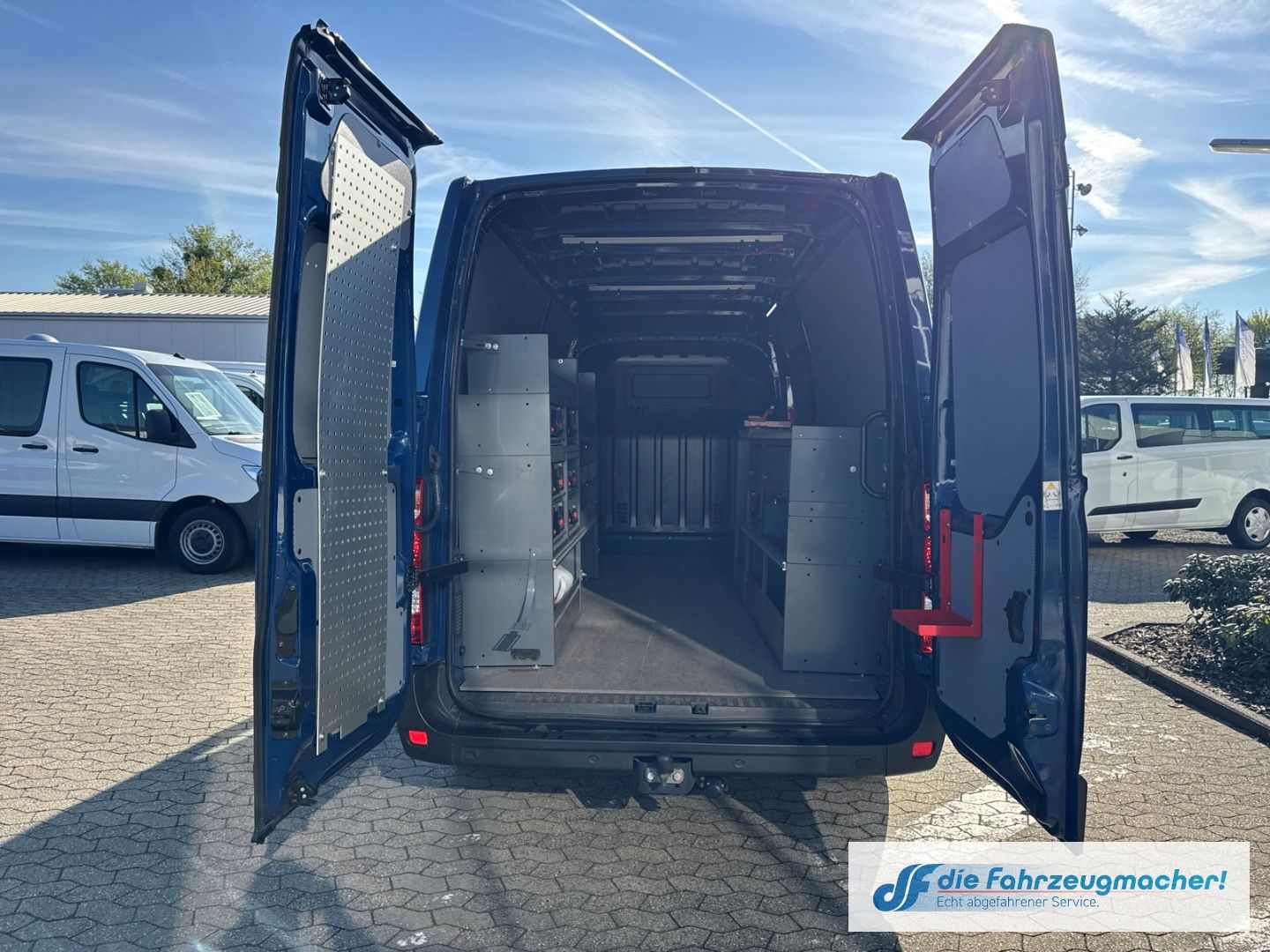 Fahrzeugabbildung Opel Movano B Kasten Kombi HKa L3H2 3,5t AHK Navi Mus