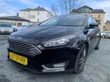 Ford Focus Automatik 5-T.  Titanium *Top-Ausst.,Nr.74