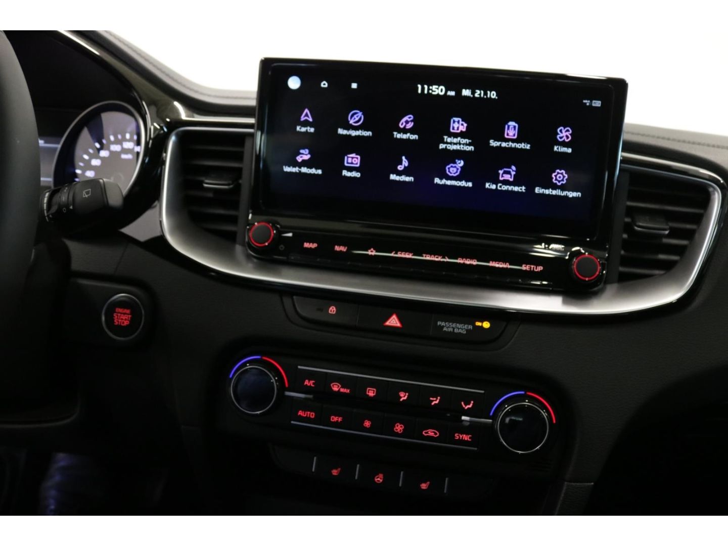 Fahrzeugabbildung Kia Ceed_sw Spirit Panoramadach Memory-Sitze Navi
