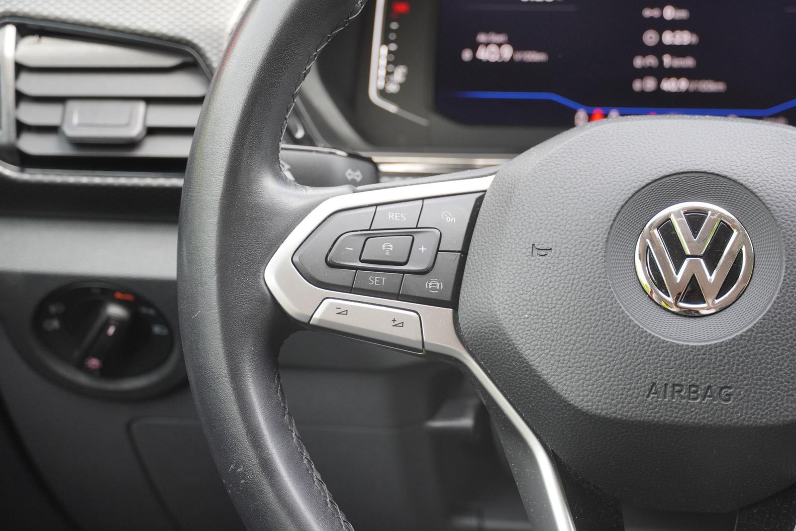 Volkswagen T-Cross 1.0 TSI Life Navi ACC Totwinkel PDC