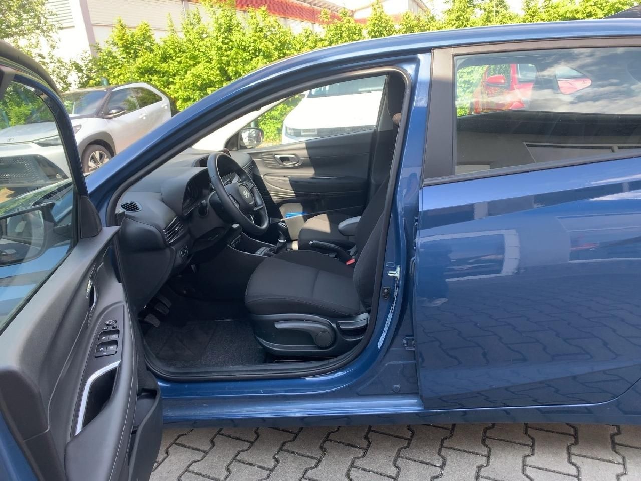 Fahrzeugabbildung Hyundai i20 Trend + Komfort-Paket*