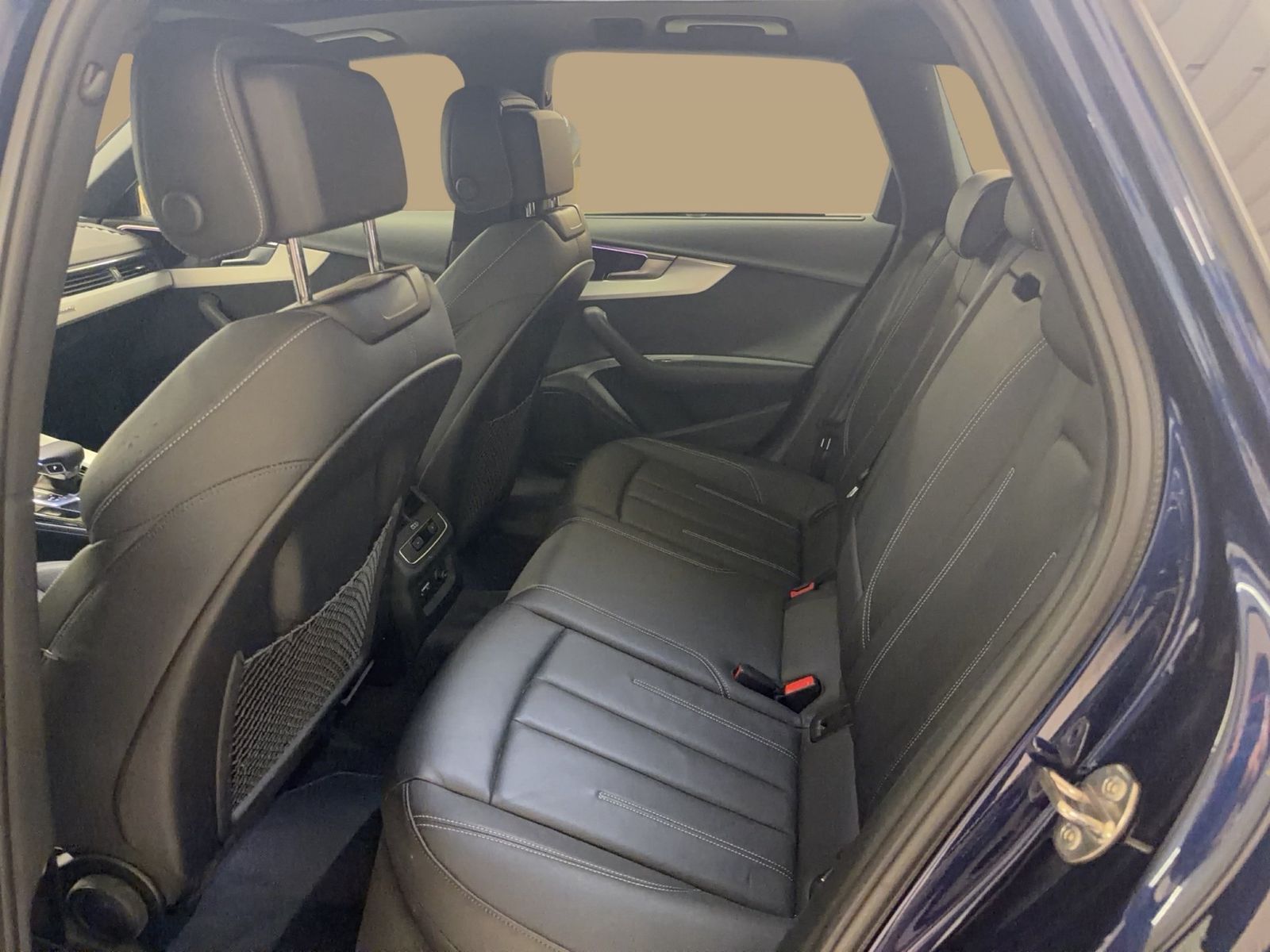 Audi A4 - Bild 11