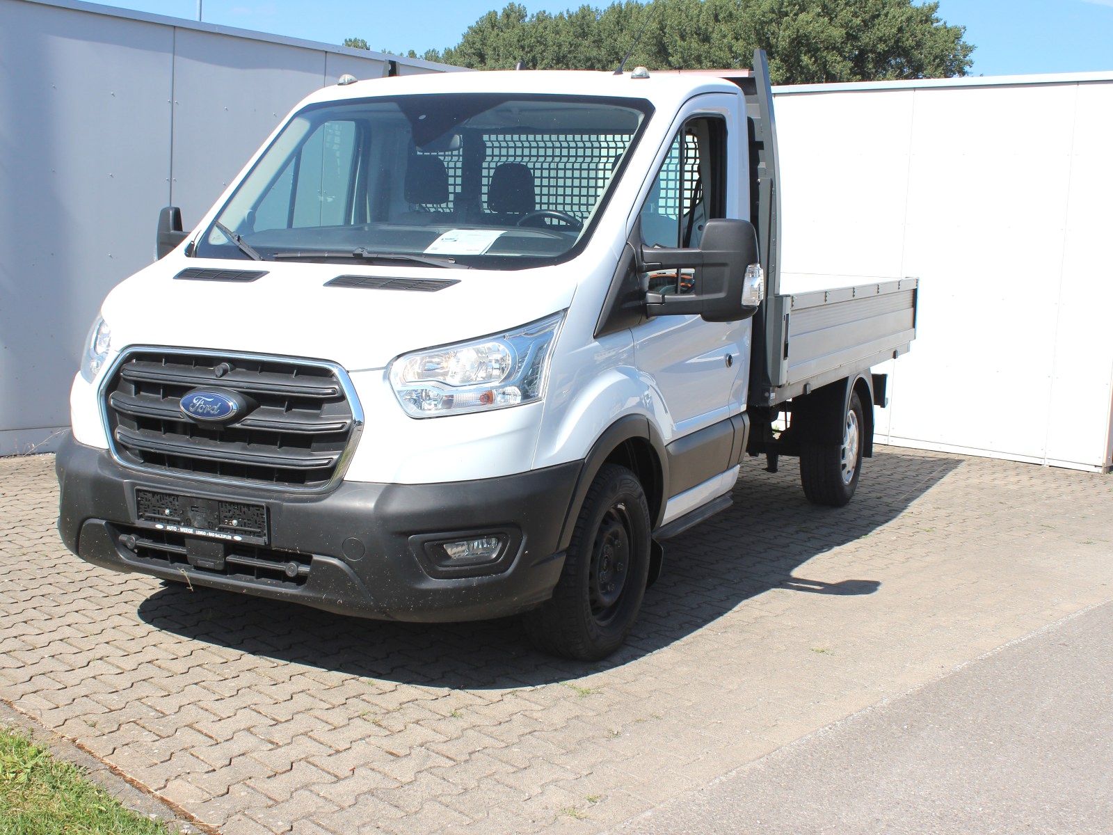 Fahrzeugabbildung Ford Transit 350 L2 Einzelkabine Trend 2,0 TDCi DPF