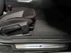 Fahrzeugabbildung BMW 320i Touring M Sport -AHK/Pano/HeadUp/Innovation