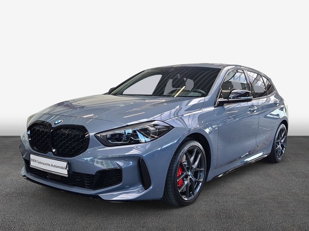 BMW M135 i xDrive LED Head-Up HK HiFi DAB Pano Komfor - 2023