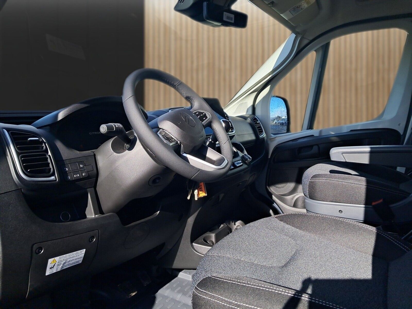 Fahrzeugabbildung Pössl Summit 600 L Citroen Lithium, Solar