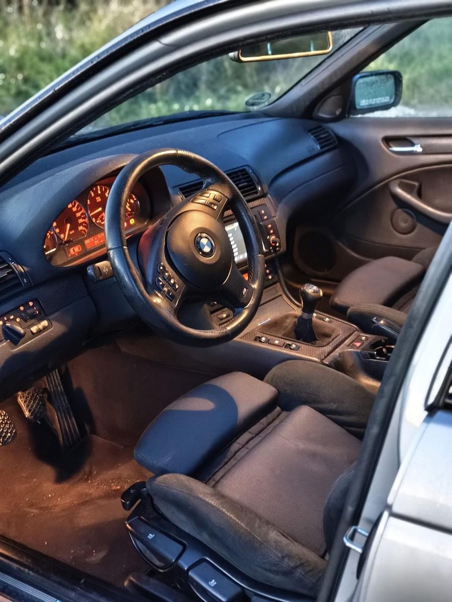 BMW 318 2004 — photo 9