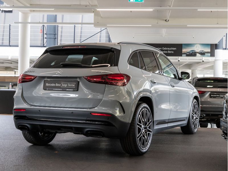 Mercedes-Benz GLA 250 4M AMG-Sport MLB Pano AHK Night Distr 20 foto 4