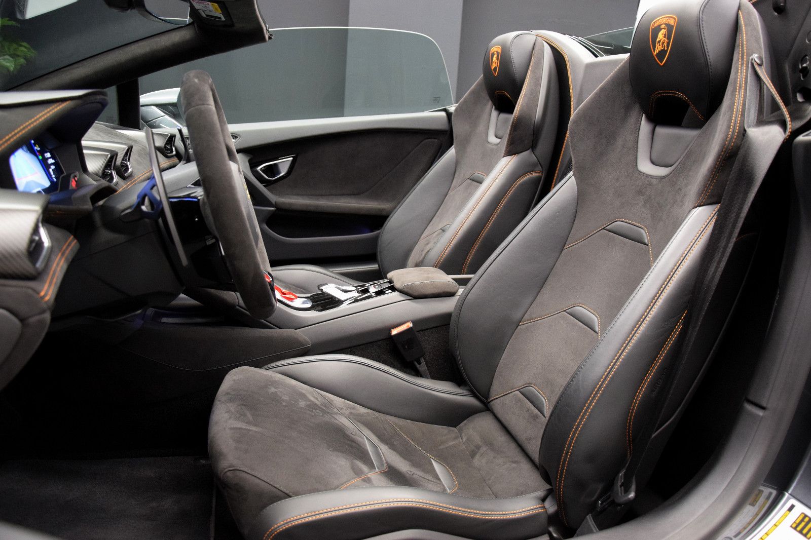 Fahrzeugabbildung Lamborghini Huracán EVO Spyder Carbon Lift Approved +Service