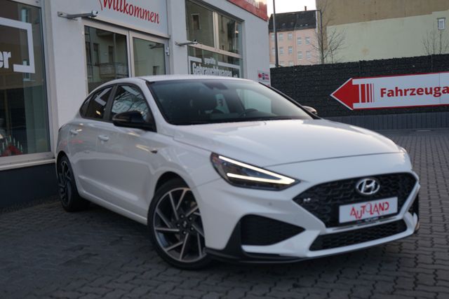 Hyundai i30 Fastback 1.5T-GDI N-Line LED Navi Kamera DAB