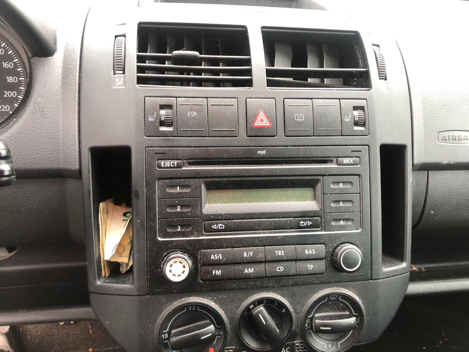 Fahrzeugabbildung Volkswagen Polo IV United Unfall