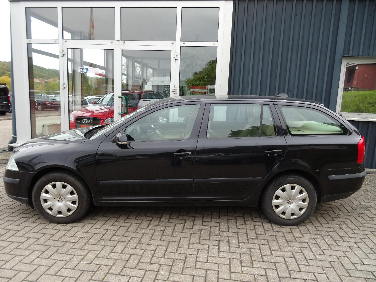 Skoda Octavia 2005 — вигляд ззаду