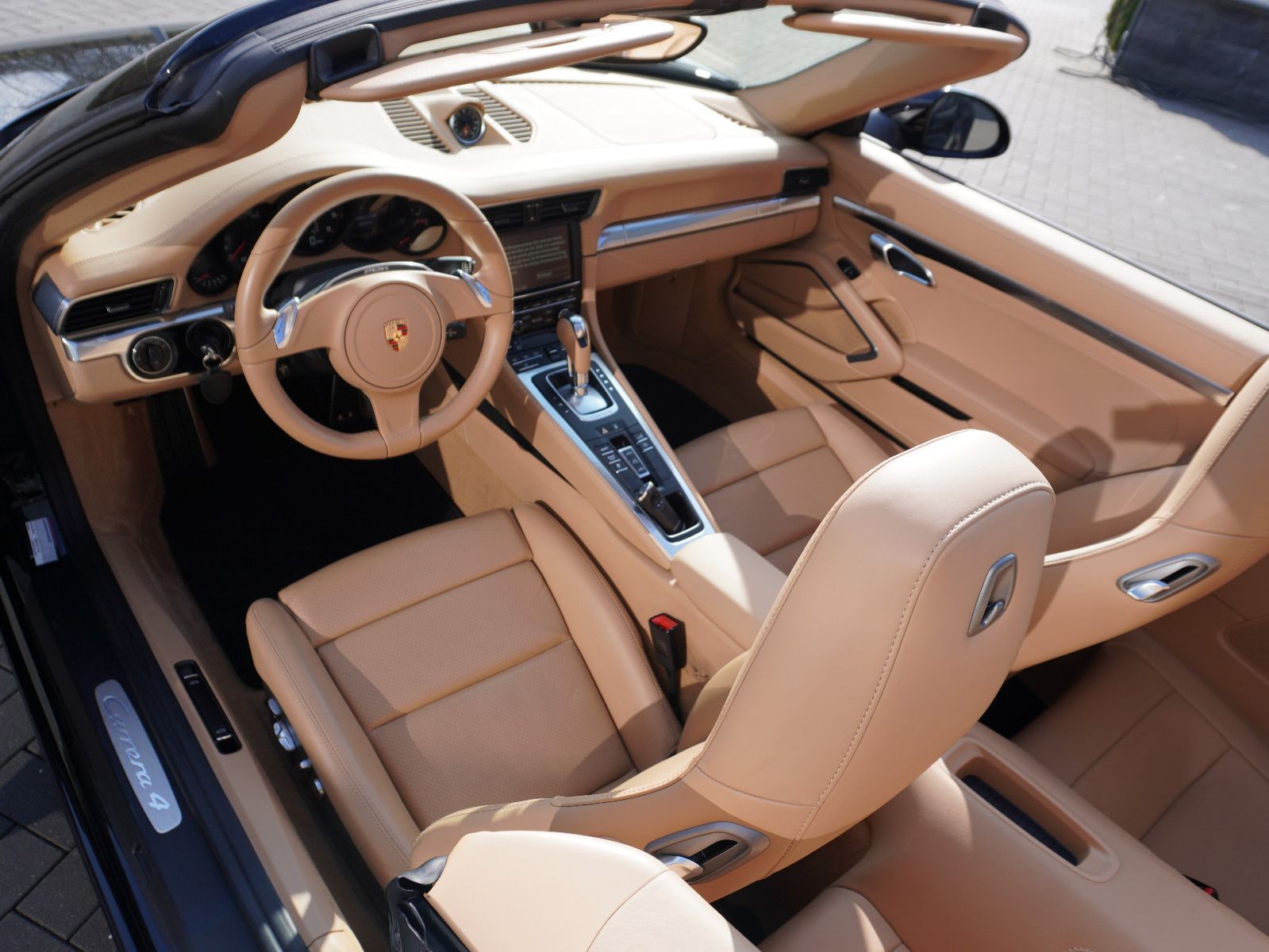 Fahrzeugabbildung Porsche 991 Carrera 4 Cabriolet