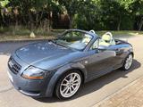 Audi TT Roadster 1.8T 120KW SCHECKH. 2. Hand GEPFLEGT - Audi TT aus 2006: Roadster