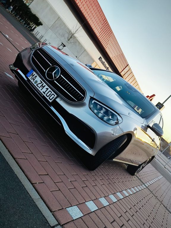 Mercedes-Benz E 220