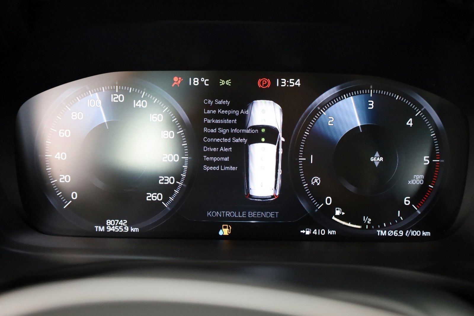 Fahrzeugabbildung Volvo V60 Momentum Pro Navi,LED,Kamera,SH,Tleder,AHK e