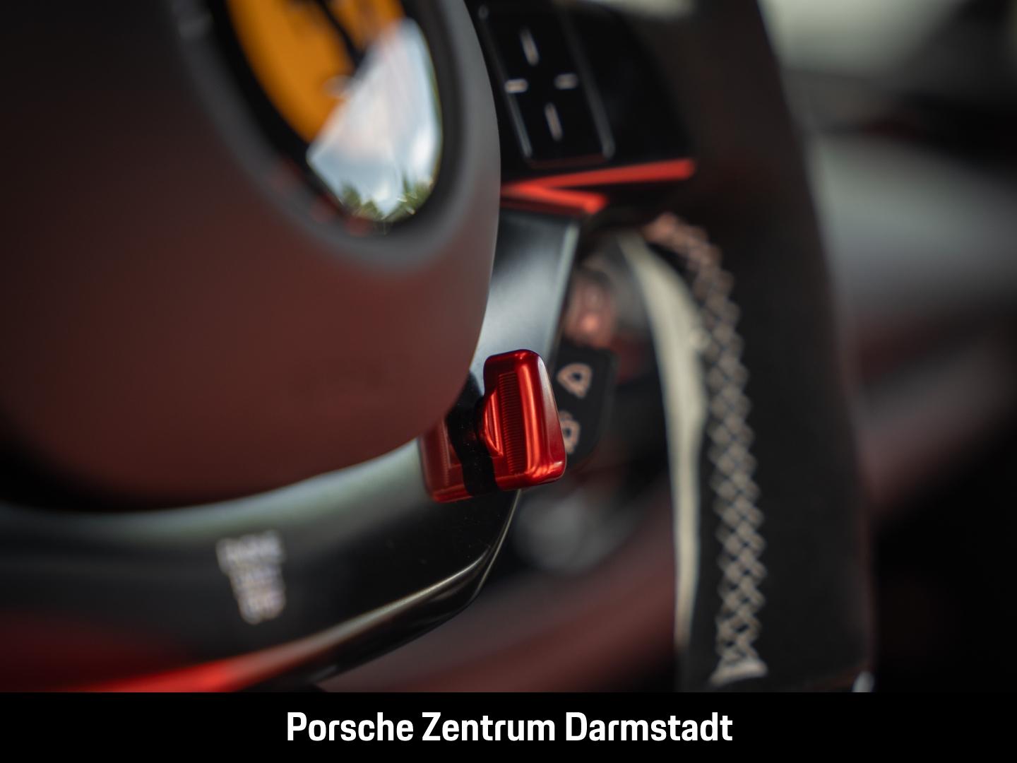 Ferrari SF90 Stradale Asseto Fiorano NP:562.850€