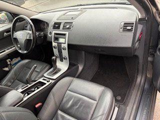 Volvo V50 2011 — engine