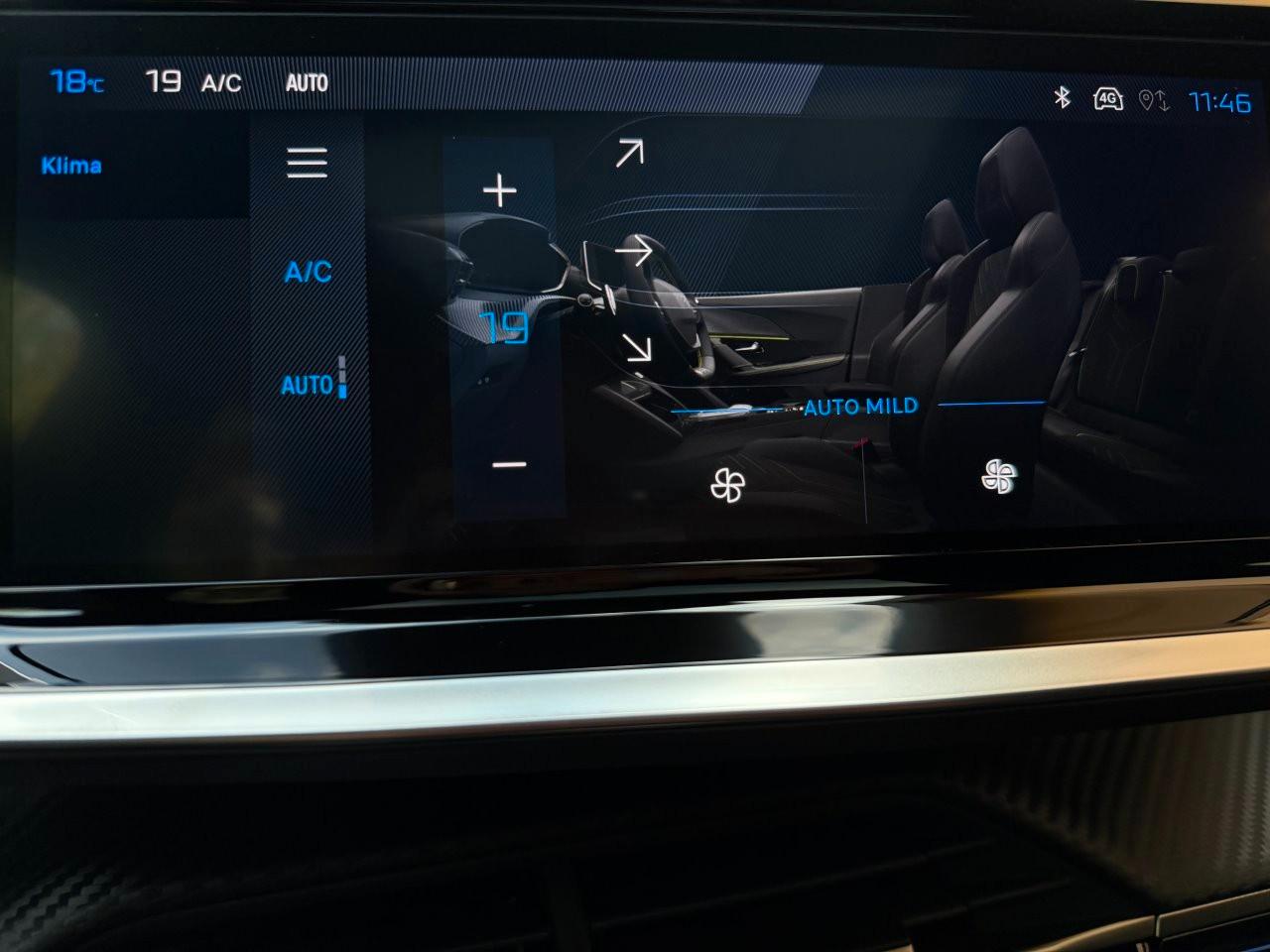 Peugeot 2008 Hybrid 145 GT Exclusive |Schiebedach | 360°