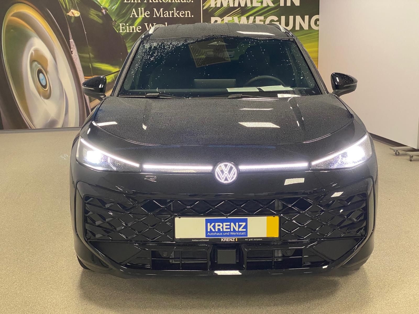 Fahrzeugabbildung Volkswagen T-Roc 1.5 eTSI R-Line NEUES MODELL AHK+ACC+KAMER