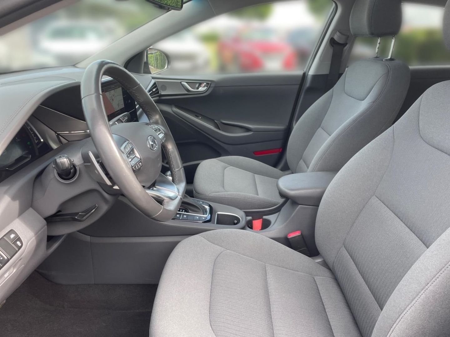 Fahrzeugabbildung Hyundai IONIQ 1.6 Hybrid Style Glasschiebedach Navigatio