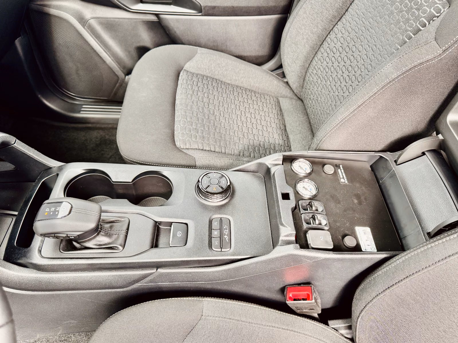Ford Ranger e-4WD Extrakabine für Wohnkabinen