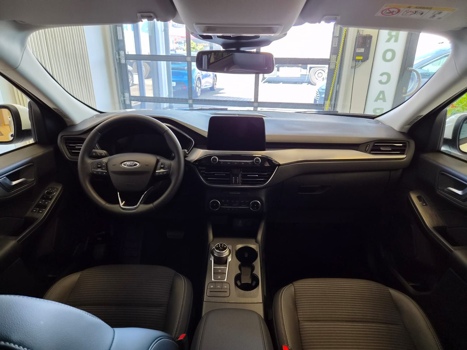 Fahrzeugabbildung Ford Kuga Titanium X / AUTOMATIK / GARANTIE / LED
