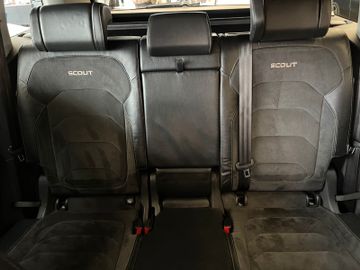 Skoda Kodiaq Scout 4x4 *2. Hand*Panorama*360°-Kamera*