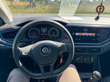 Volkswagen Polo - 8
